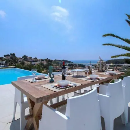 Xanna Villa *