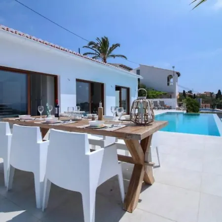 Xanna Villa *