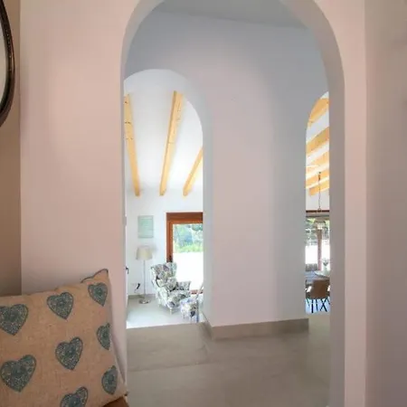 Xanna Villa *